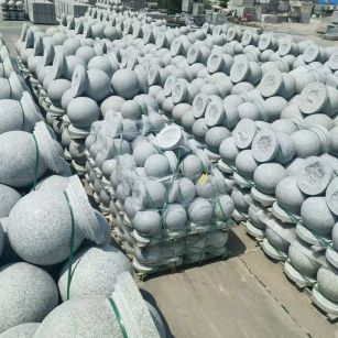 吉林省 花岗岩实心圆球，石球，挡车球，挡车石，车止石，路障石。