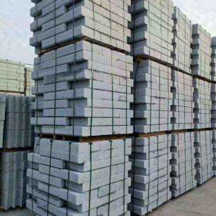 吉林省 路沿石（路侧石），颜色一致，尺寸标准