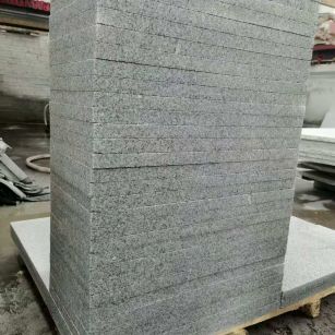 吉林省 花岗岩 地铺成品300*600，尺寸标准、厚薄均匀