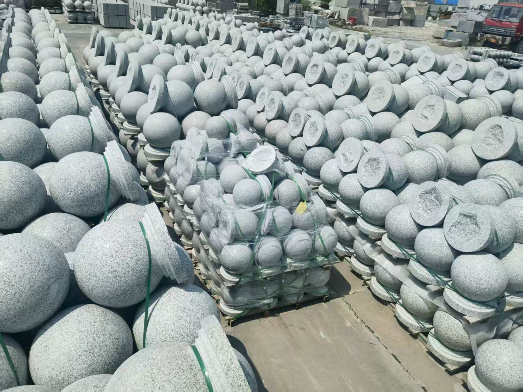 吉林省 花岗岩实心圆球，石球，挡车球，挡车石，车止石，路障石。