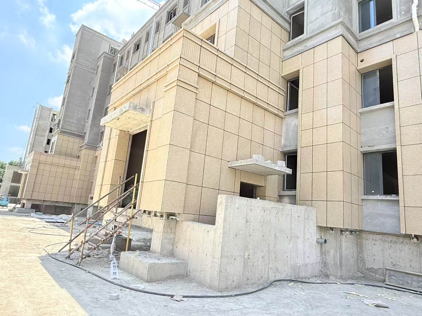 吉林省 黄金麻干挂，工地实拍