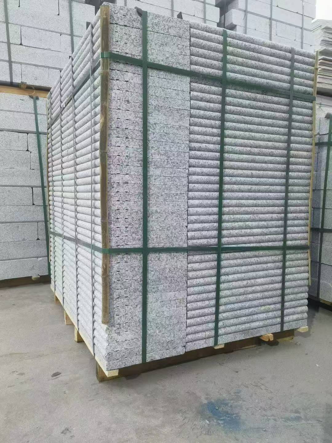 吉林省 芙蓉白3公分厚磨圆边、拉槽，楼梯踏步