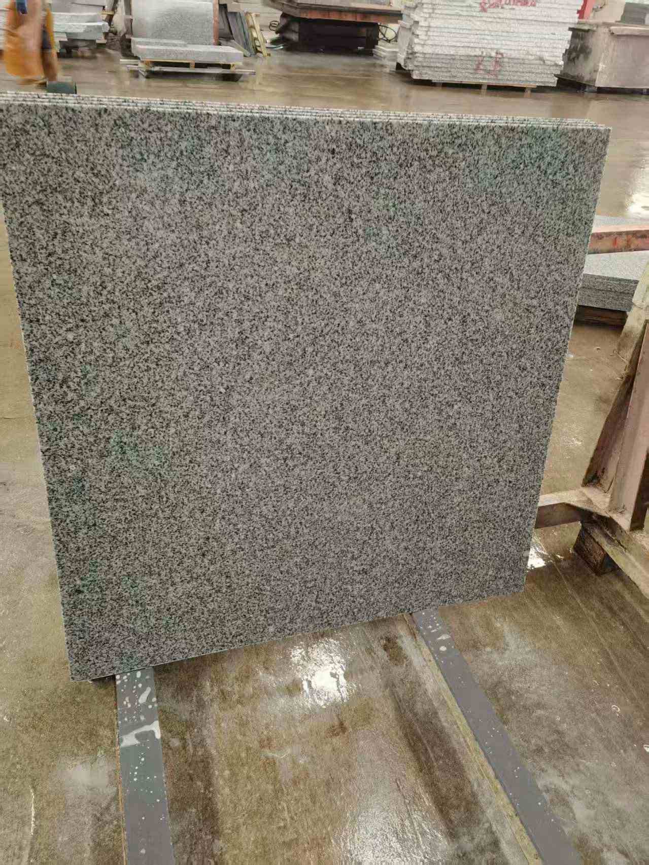 吉林省 芝麻白光面900*900，高地铁标准